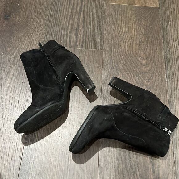 Sam Edelman Black Booties - Size 9.5 - Picture 3 of 9